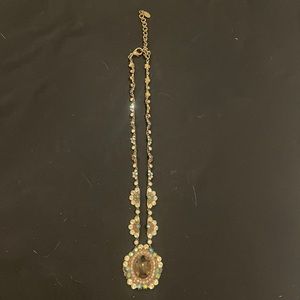 Sorelli pendant necklace
